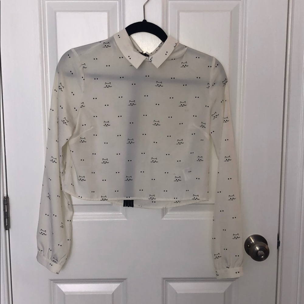 Collared cropped cat blouse
